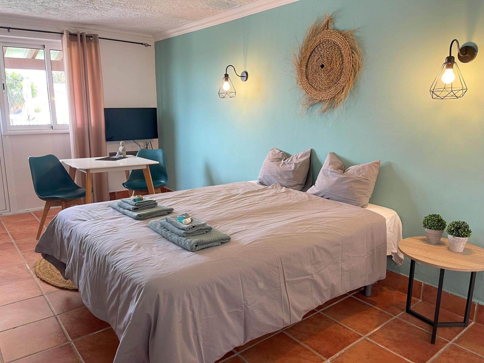 La Casa De Familia Bed & Breakfast Malaga Luaran gambar